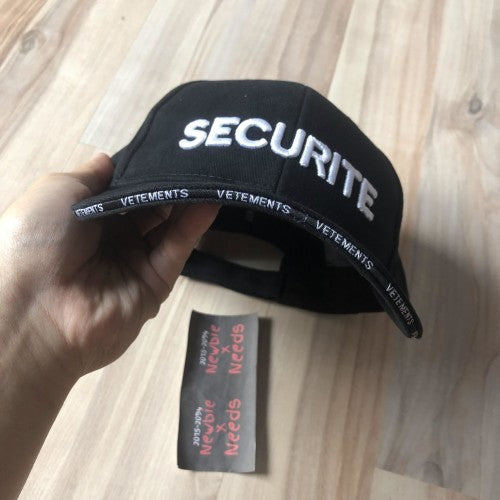Vetements Securite Cap Black/Topi Vetements Securite Hitam– newbie
